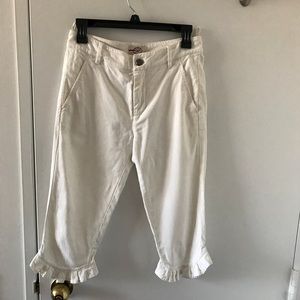 Prada ruffle hem, cream, denim jean capris. size 38/2P